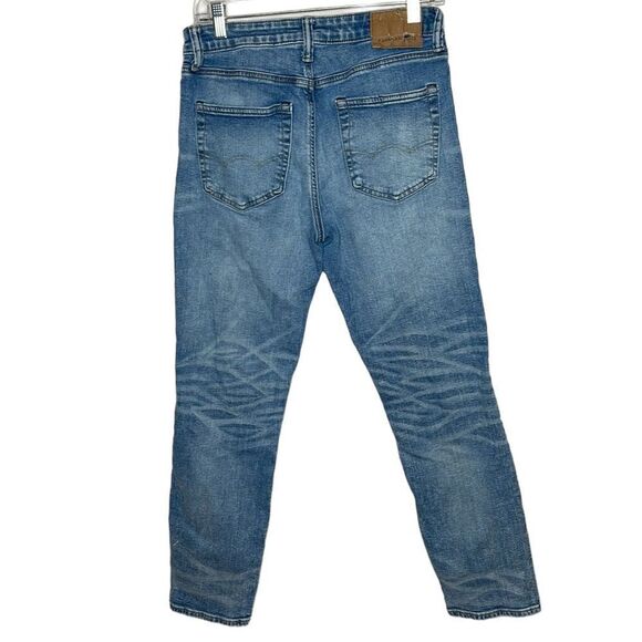 American Eagle Men’s Airflex light/Medium Washed Distressed Jeans size 29X30. - Picture 5 of 10